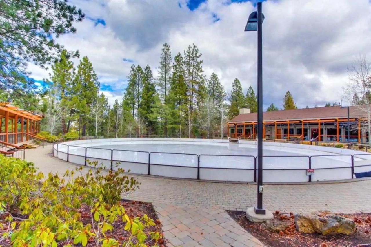Seventh Mountain Resort Bend Exterior foto